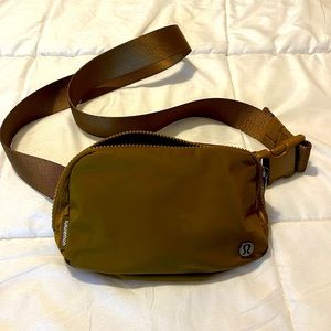 Lululemon belt bag